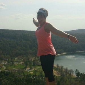 Meet your Posher, Jennifer